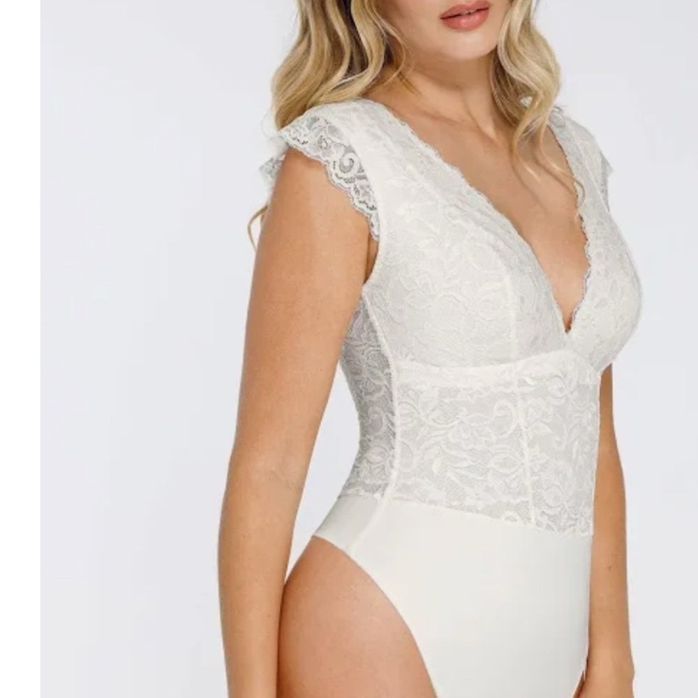 Elegant Lace Bodysuit in White